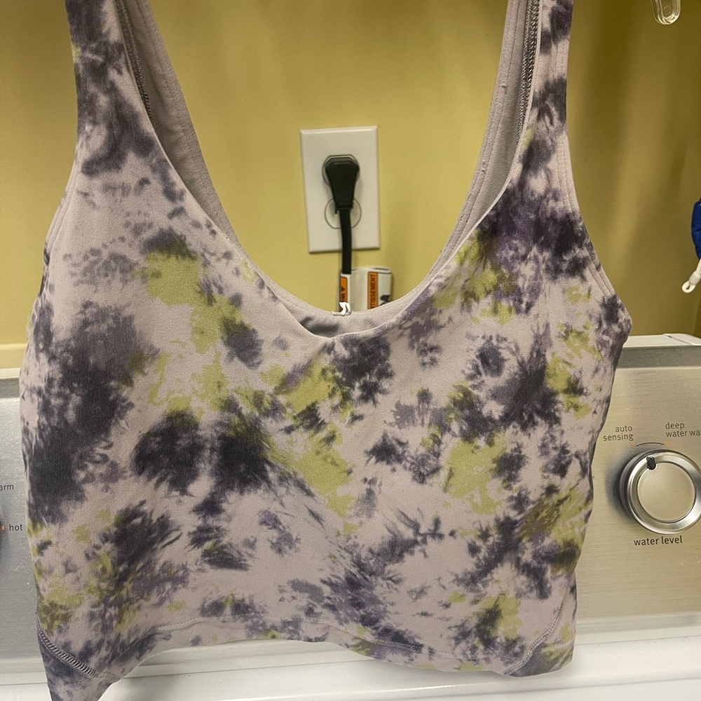 Lulu Align tank size 8